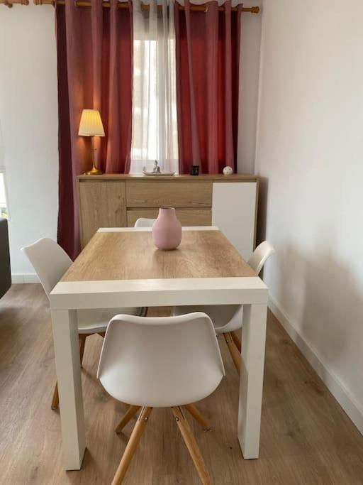 Apartamento Plaza De Las Flores Apartment *